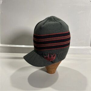 Adidas Gray Red Striped Tight Knit Fleece Brim Beanie Hat Women’s OS Trefoil
